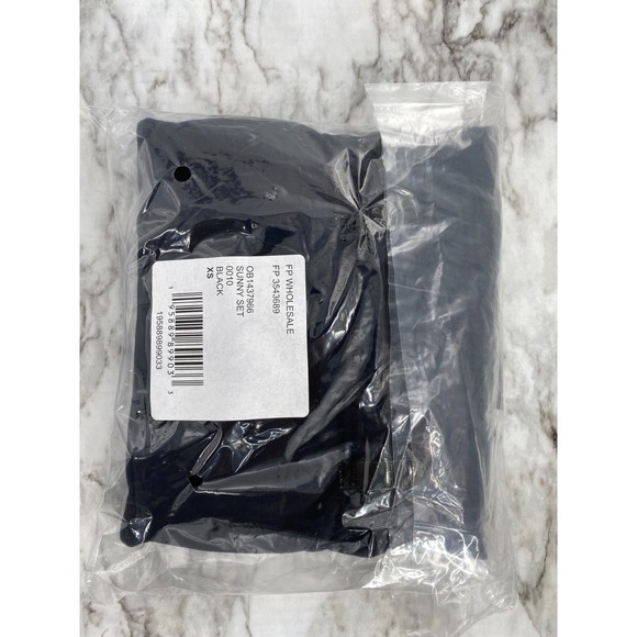 Free People NWT Sunny Set 2 Piece Sweatshirt Shorts Athleisure Set Black XS New - Picture 9 of 12